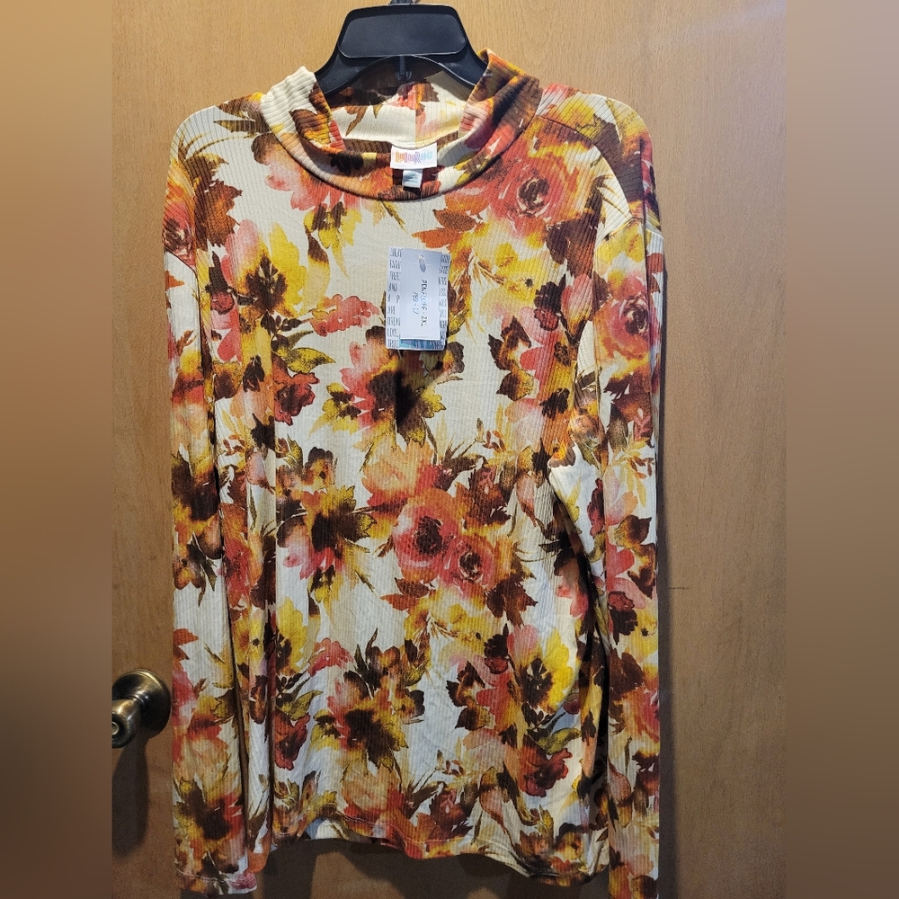 LulaRoe Penelope Top